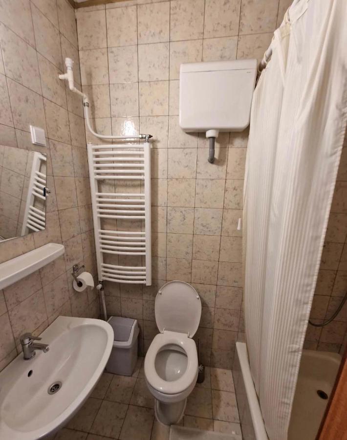 Hotel Tang House 唐舍 Budapeszt Zewnętrze zdjęcie